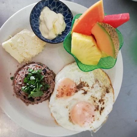 Hotel Pasatiempo Tamarindo Dış mekan fotoğraf
