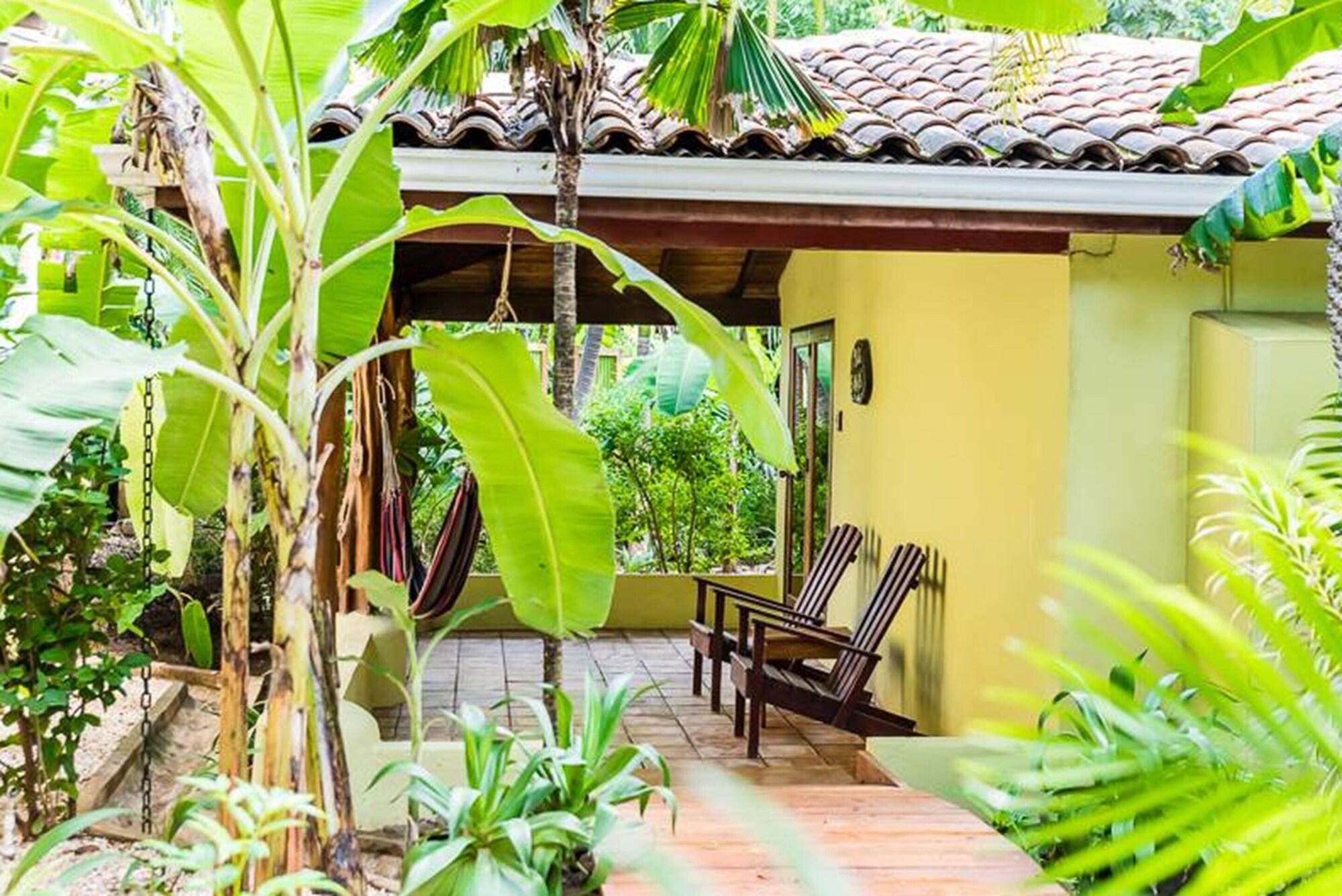 Hotel Pasatiempo Tamarindo Dış mekan fotoğraf